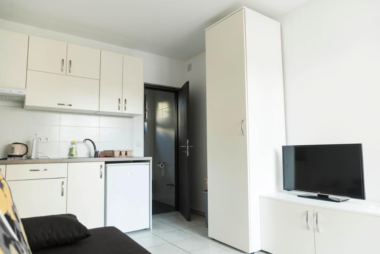 Apartment Franka Vir Bagian luar foto