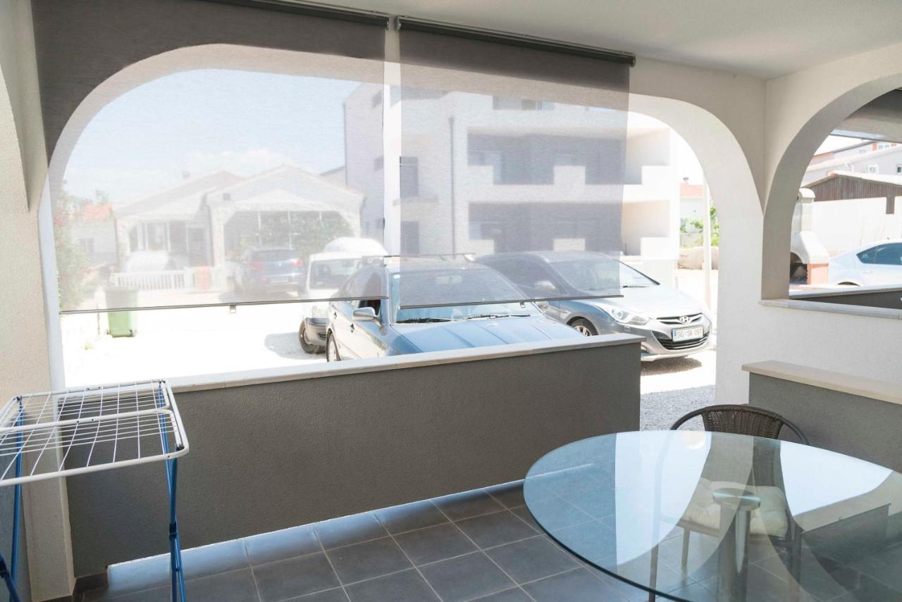 Apartment Franka Vir Bagian luar foto