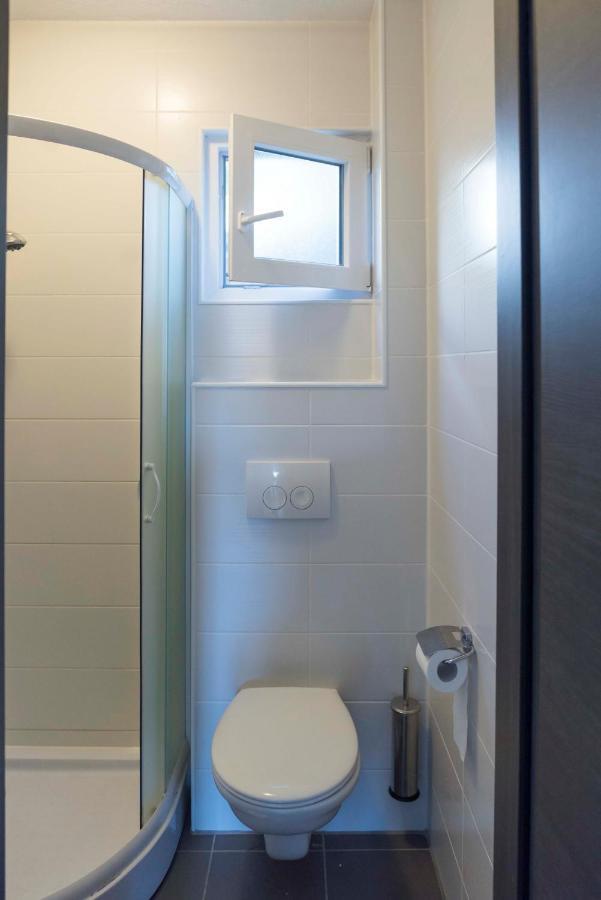 Apartment Franka Vir Bagian luar foto