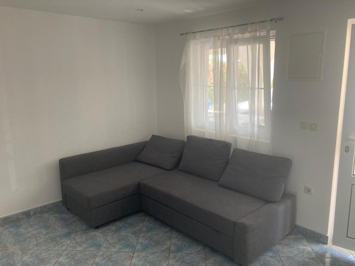Apartment Franka Vir Bagian luar foto